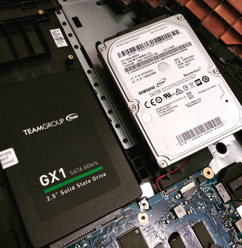 Апгрейд ноутбука встановлення SSD накопичувача